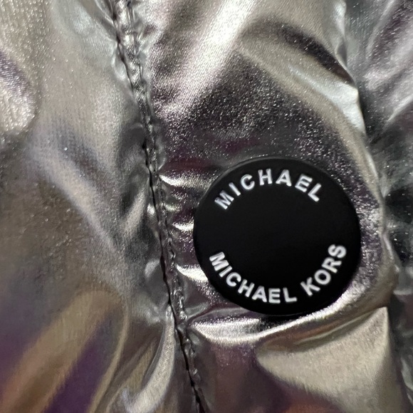 Michael Kors Belted metallic puffer Jacket - Picture 7 of 8